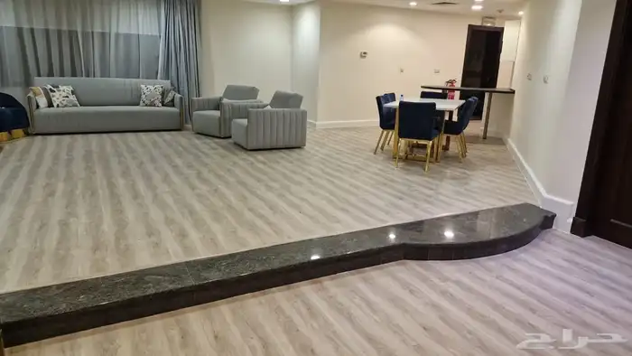 باركيه SPC مقاوم للماء عليه ضمان 10سنوات 20