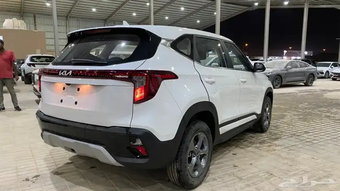 كيا سيلتوس 2025 ( استاندر مطور ) ( بنزين ) 1.5L 4