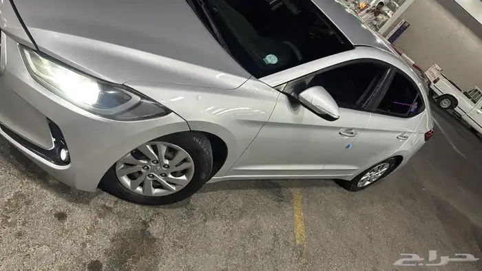 النترا هونداي 2018 نظيفه للبيع 8