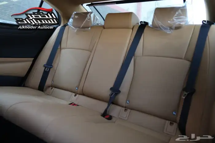 لكزس ES 300 AH 2025 لدى شركة عبدالمجيد الخضر 16