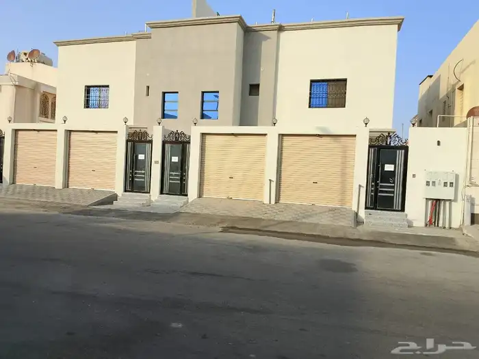 للبيع شقه دوبلكس حي احد جديده بالدمام مخطط 71 0