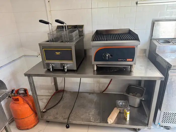 مطعم تقبيل 1