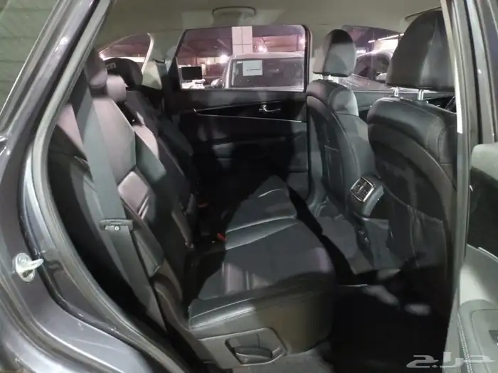 كيا سورنتو رصاصى 2020 ديزل بطاقة جمركية وارد كوريا 8