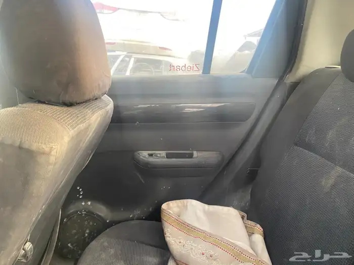 سوزكي سويفت للبيع قطع 12