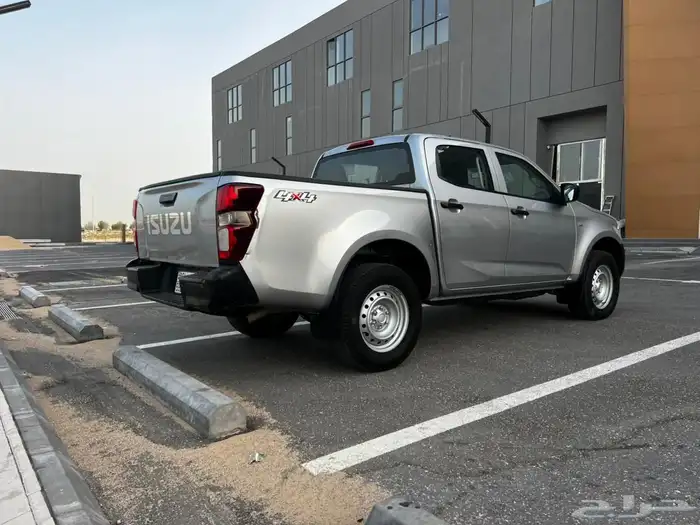 ايسوزو ديماكس 2023 بحاله الوكاله - المالك اول 14