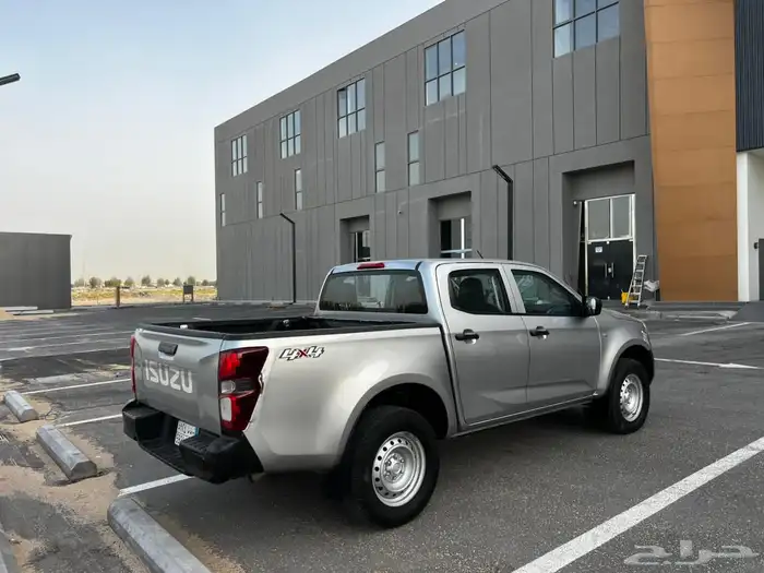 ايسوزو ديماكس 2023 بحاله الوكاله - المالك اول 13