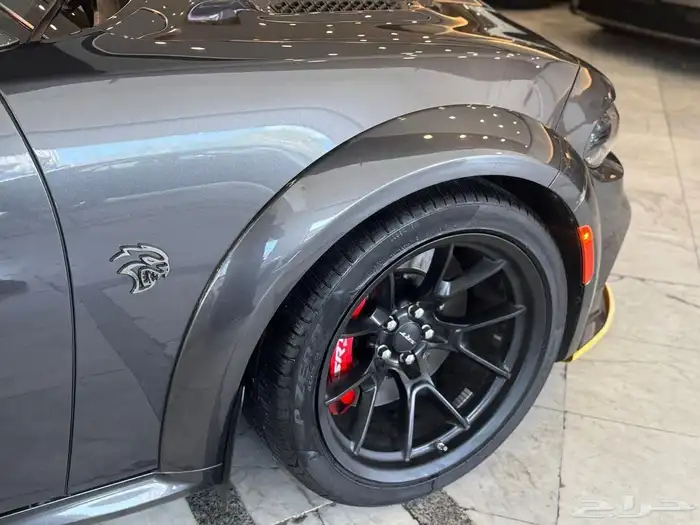 تشارجر هيلكات رد اي وايد بدي 2023 وارد بترومين 5