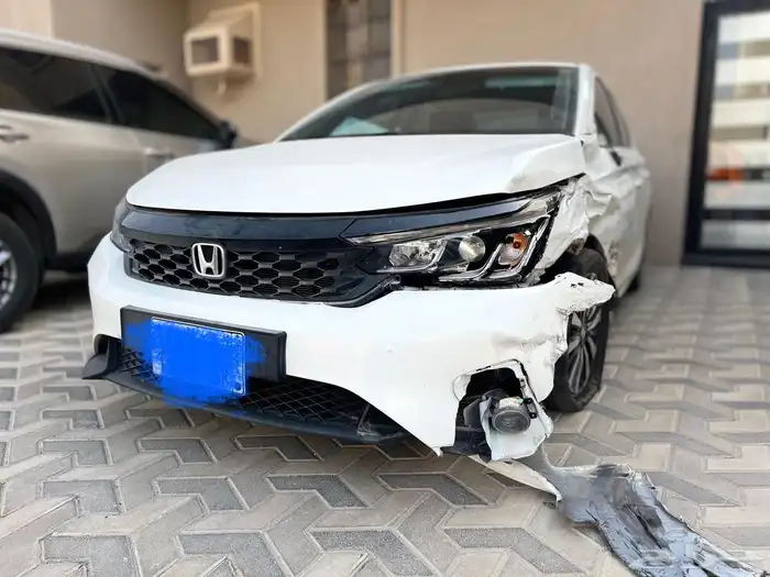 هوندا سيتي. 2024 مصدوم للبيع بحالته ماشي15الف 2