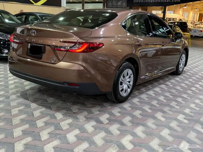 كامري موديل 2025 استاندر وارد الساير عداد 23 الف فقط 3