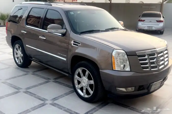 اسكاليد موديل 2011 2