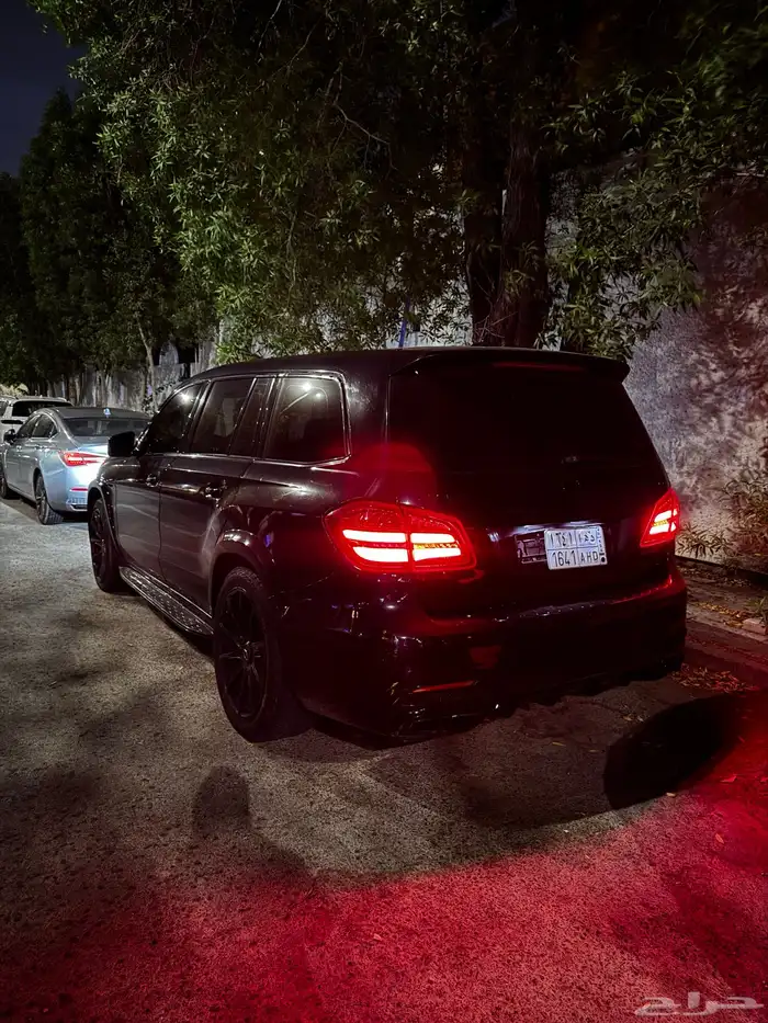 للبيع او للبدل مرسيدس gl500 2014 معدل gl63 1