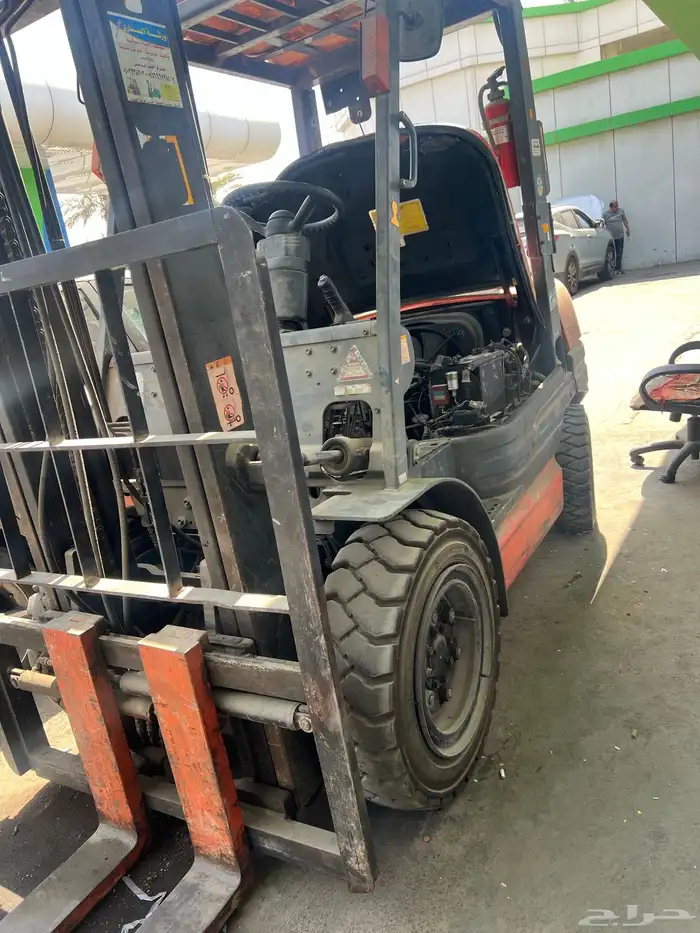 مطلوب رافعات شوكيه جميع الاحجام 0