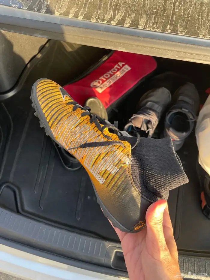 احذيه متنوعه بسعر واحد 1