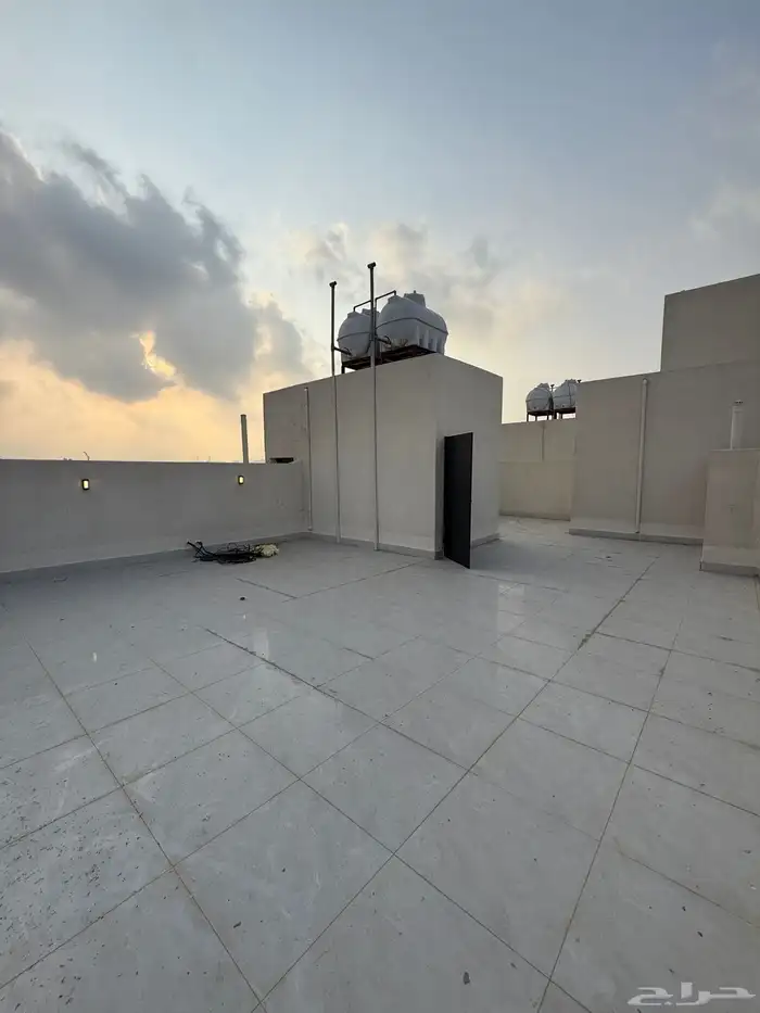 للبيع شقه دوبلكس تشطيب VIP ف ابها حي المنسك 23