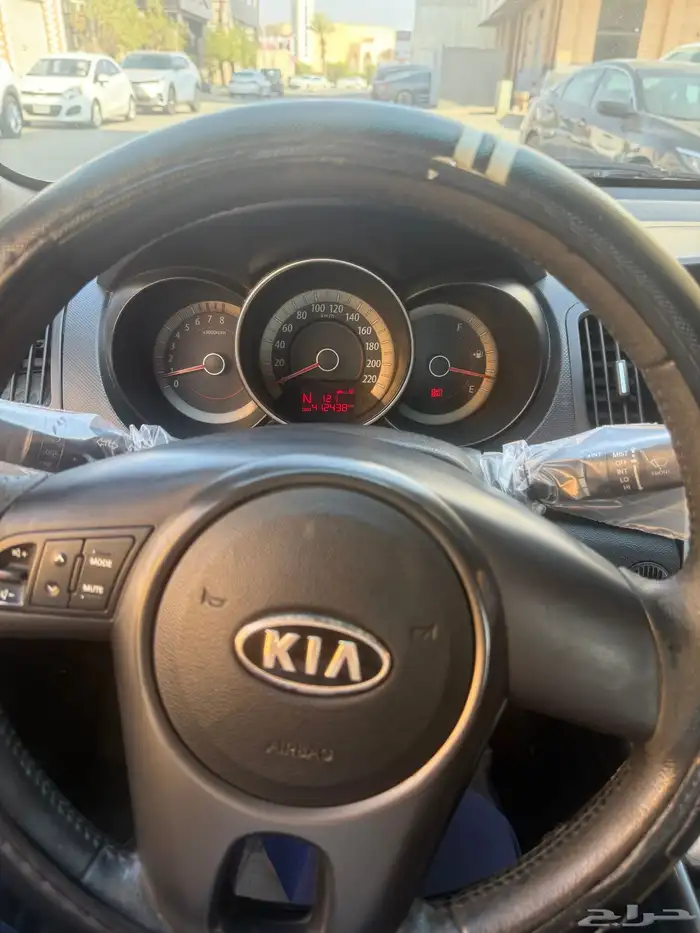 سيارة كيا سيراتو 2011 للبيع 12