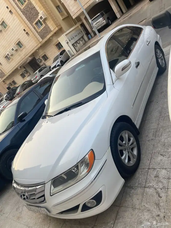 ازيرا موديل 2011 للبيع 0