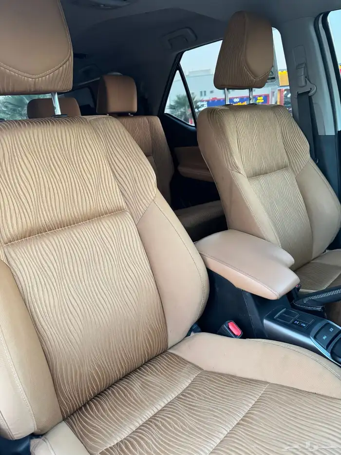 فورتشنر 2022 6 سلندر VX 49