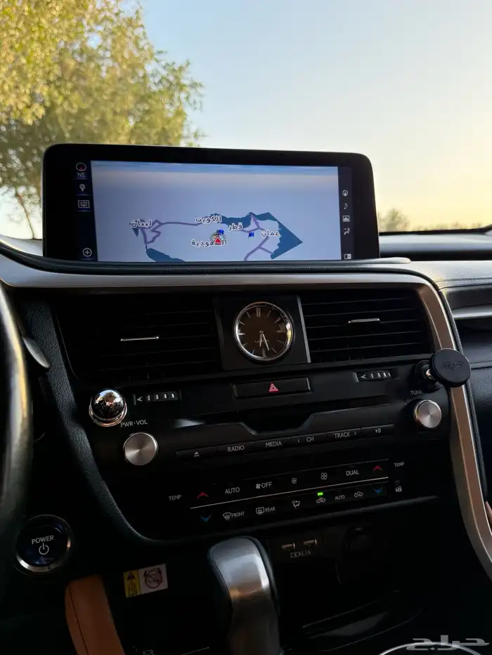 لكزس RX 450h موديل 2021 17