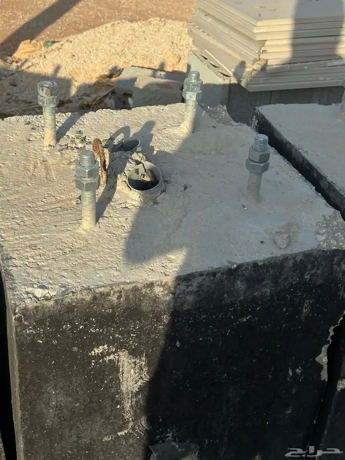 للبيع صبات خراسانية لأعمدة الإنارة 0