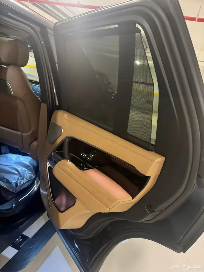 للبيع رنج روفر اوتوبيوقرافي اسود 22