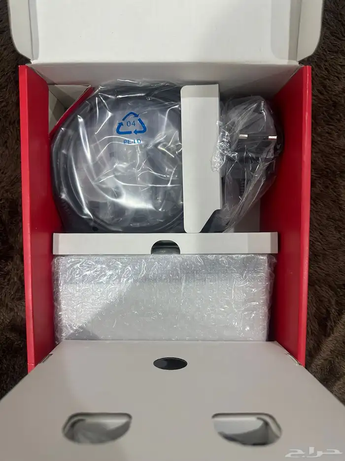 للبيع  جهاز Nintendo Switch OLED مع ثلاث ألعاب أصلية 6