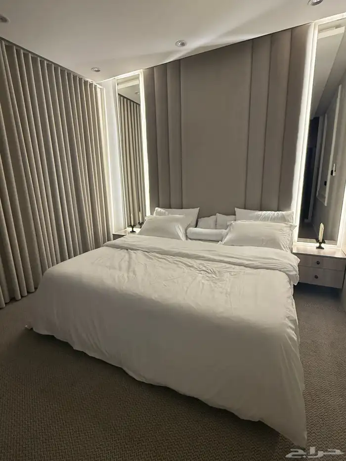 شقة غرفه وصاله جديده مودرن مؤثثه موقع مميز 9