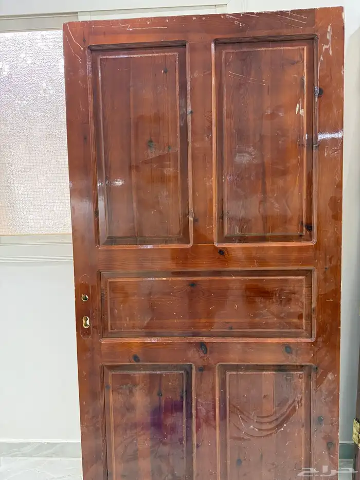 للبيع باب شقة نظيف جدا و باب غرفة 5