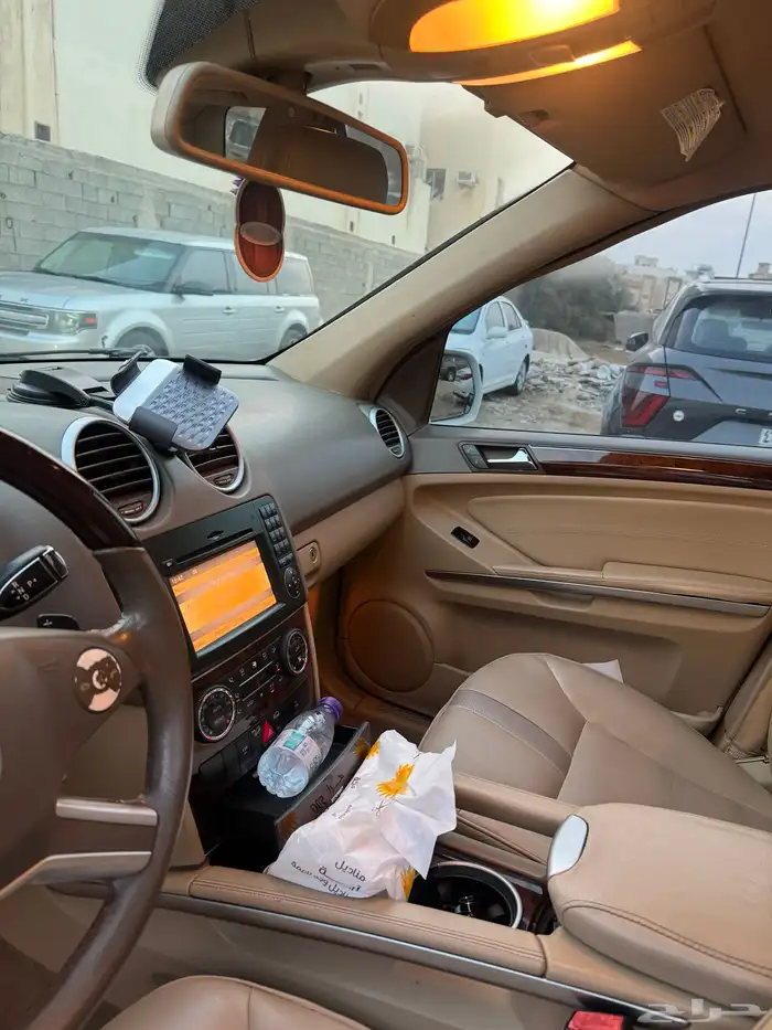 جيب مرسيدس ML500 موديل 2010 21