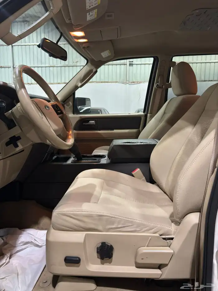 فورد اكسبديشن 2013 دبل نص فل قصير سعودي 7