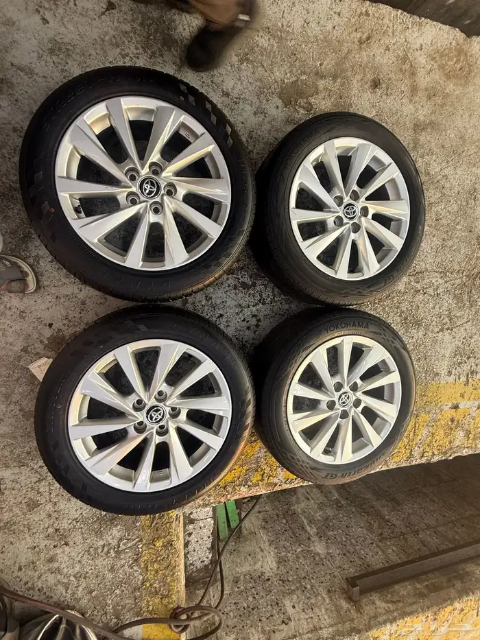 جنوط كامري 2023 مقاس 17 اصليه 3