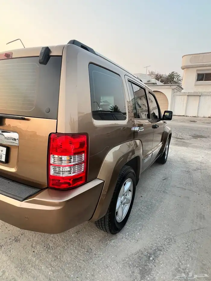 شيروكي ليبرتي 2012 2