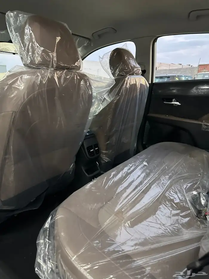 هيونداي اكسنت استاندر ابيض سقف اسود موديل 2026 5