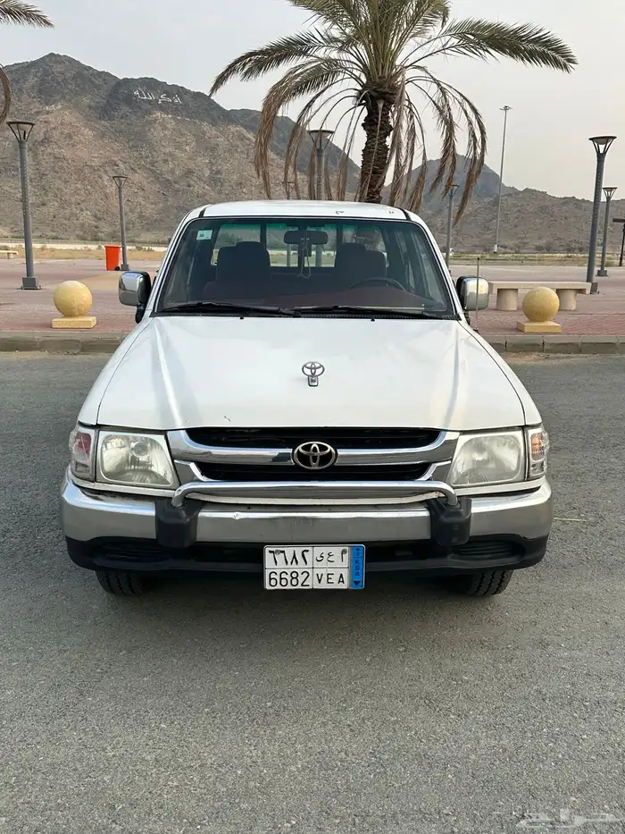 تويوتا هايلوكس 2