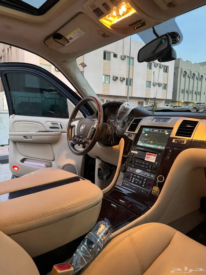 كدلك اسكاليد 2008 فل كامل 7