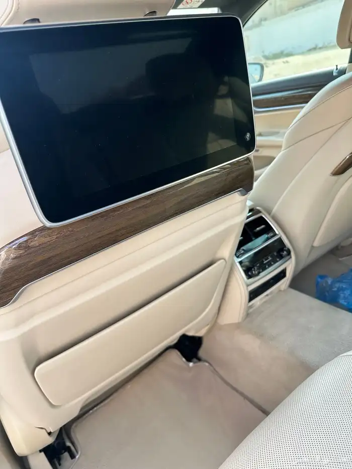 BMW 750Li M kit 2016. للبيع 19