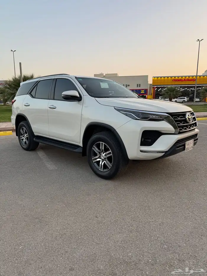 فورتشنر 2022 6 سلندر VX 11