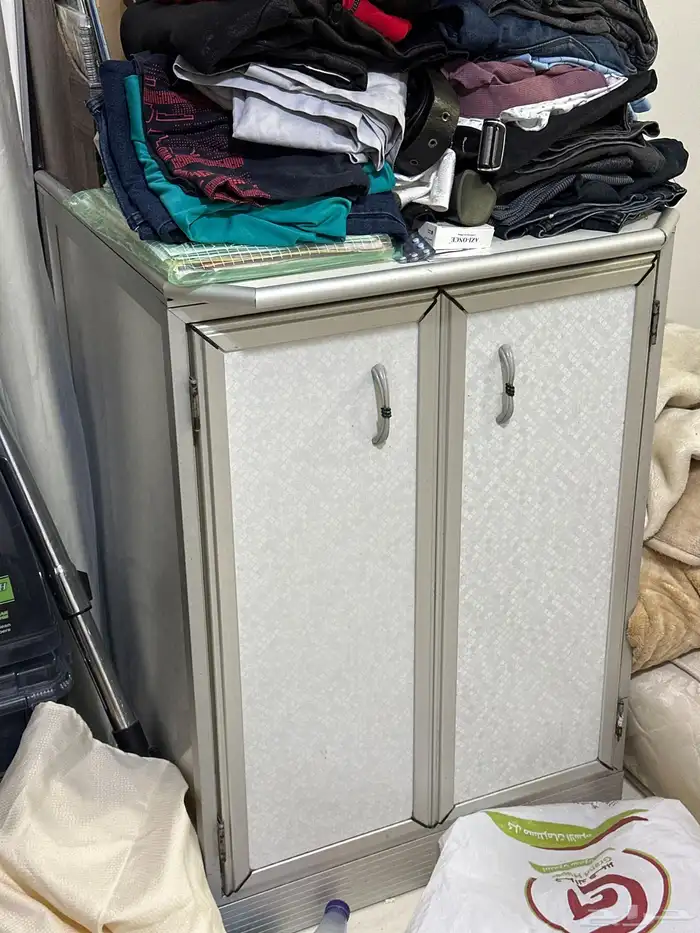 أحد يبيها   وحدة تخزين ألمونيوم دولاب 0