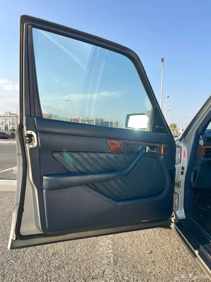 مرسدس 560 sel 8