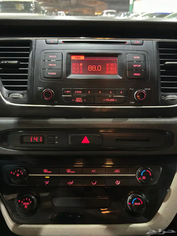 كيا كرنفال 2016 عائليه ثلاث صفوف 18