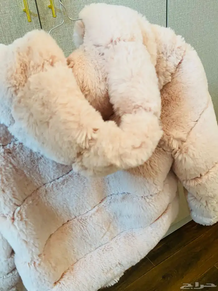 جاكيت فرو فخم 0