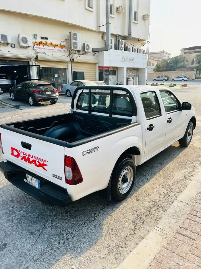 ايسوزو ديماكس  موديل 2012 17