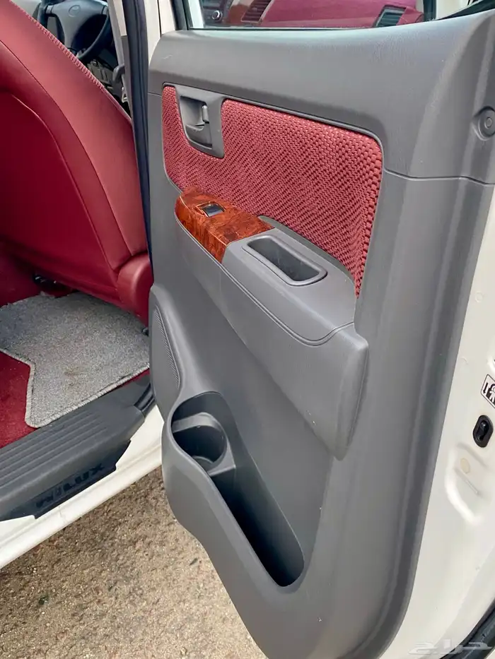 هايلوكس 2013 قير اتوماتيك (مخزن) 19