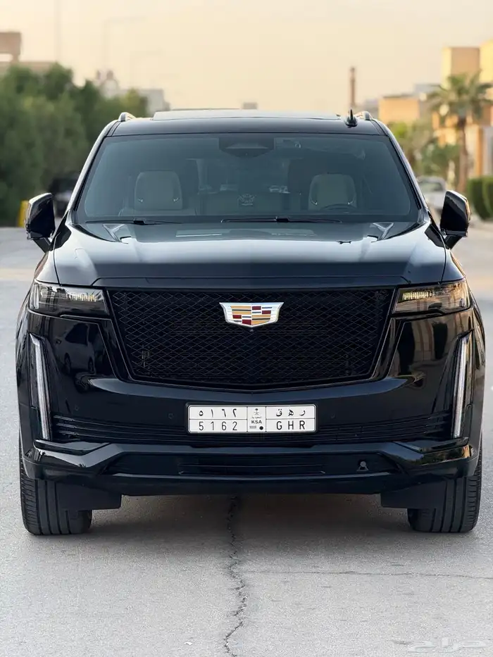 اسكاليد 23 اسود قصير بلاك اديشن 0