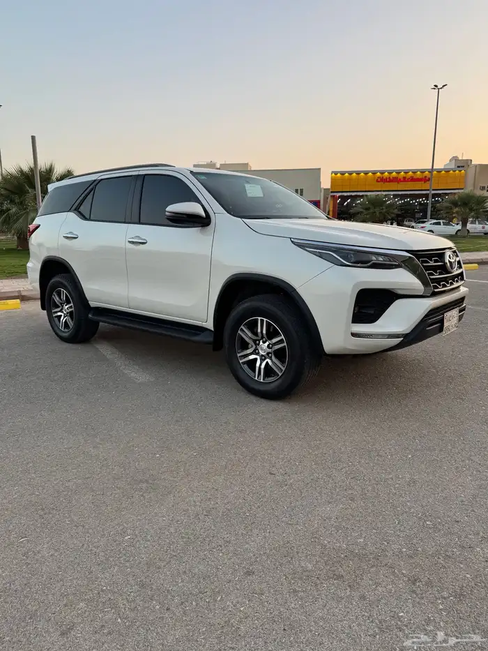 فورتشنر 2022 6 سلندر VX 9