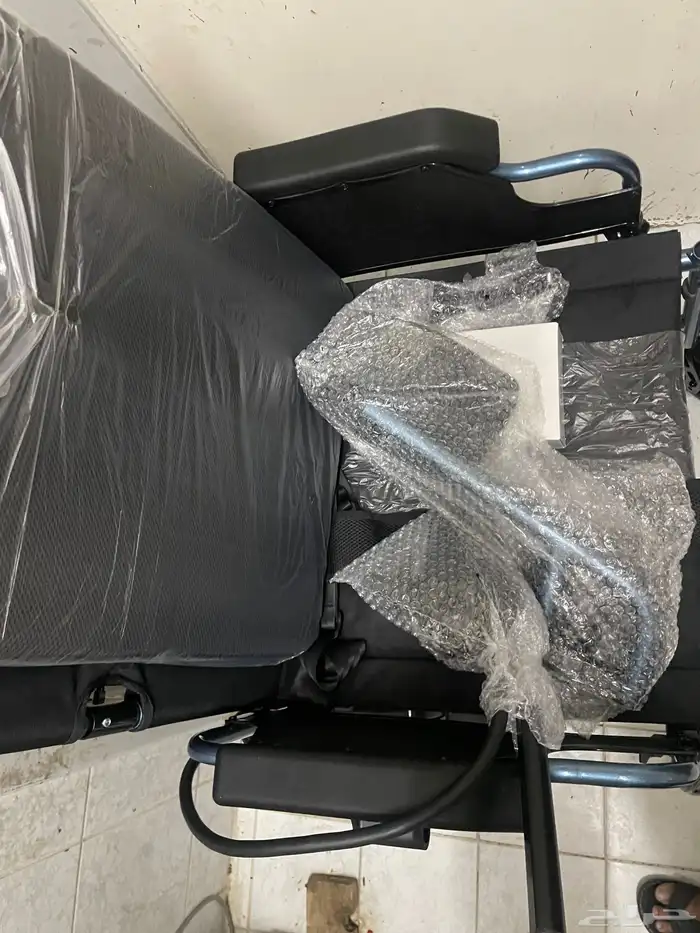 كرسي كهربائي متحرك لذوي الاحتياجات الخاصه 10