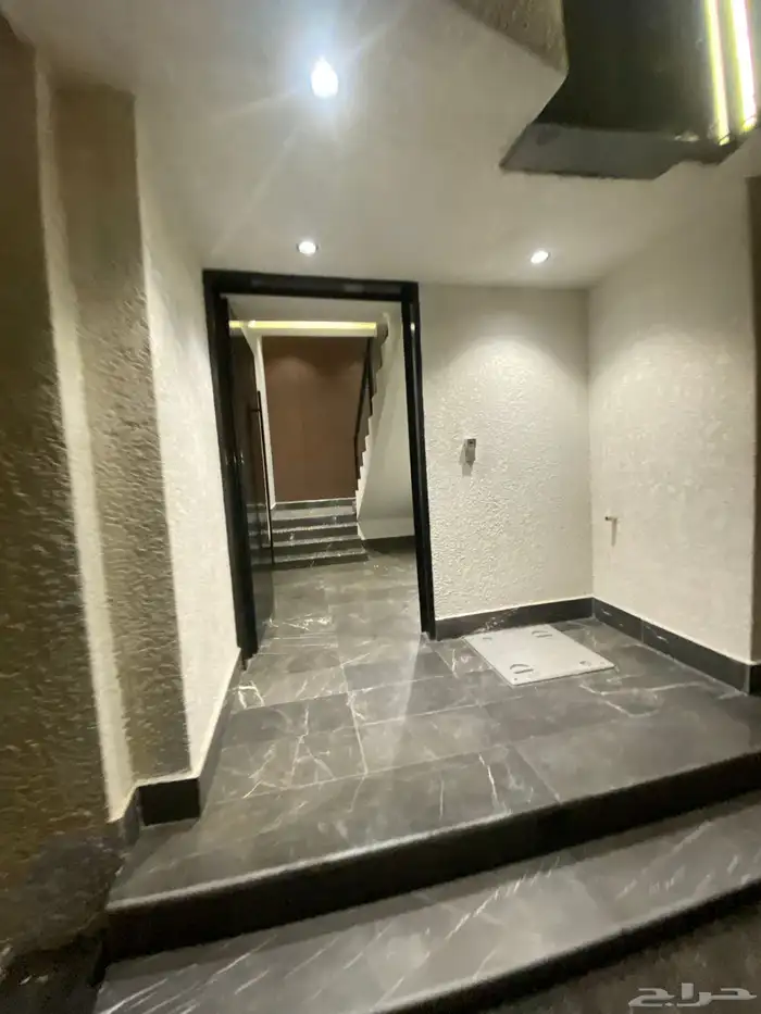 للبيع فيلا روف مع ملحق تشطيب فاخر 9غرف بالمحاله820الف 3