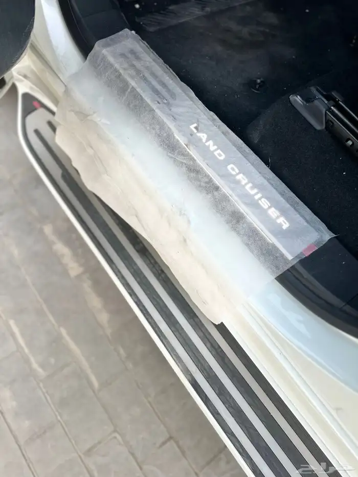 تويوتا لاندكروزر الموديل2025 فل كامل آخر دفعة وارد الكويت 9