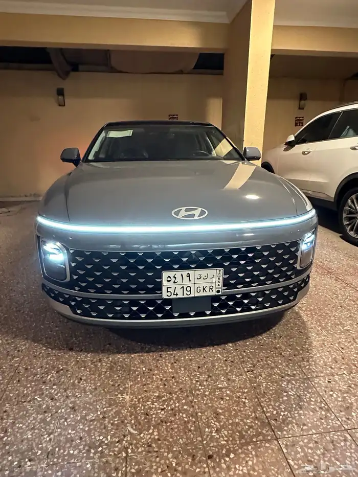 هواندي ازيرا للبيع لون مميز 5