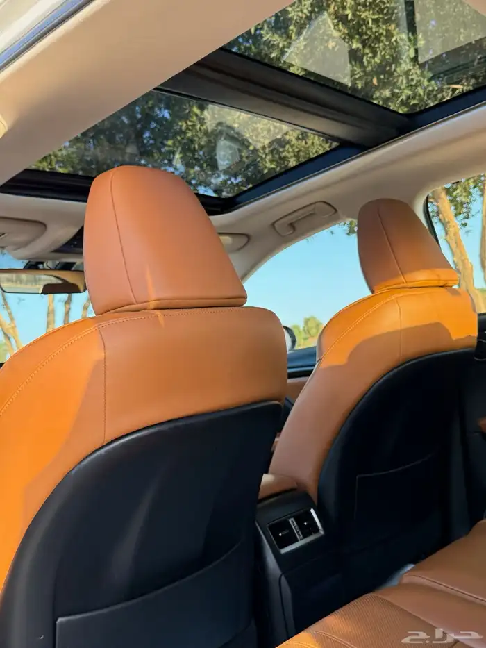 لكزس RX 450h موديل 2021 23