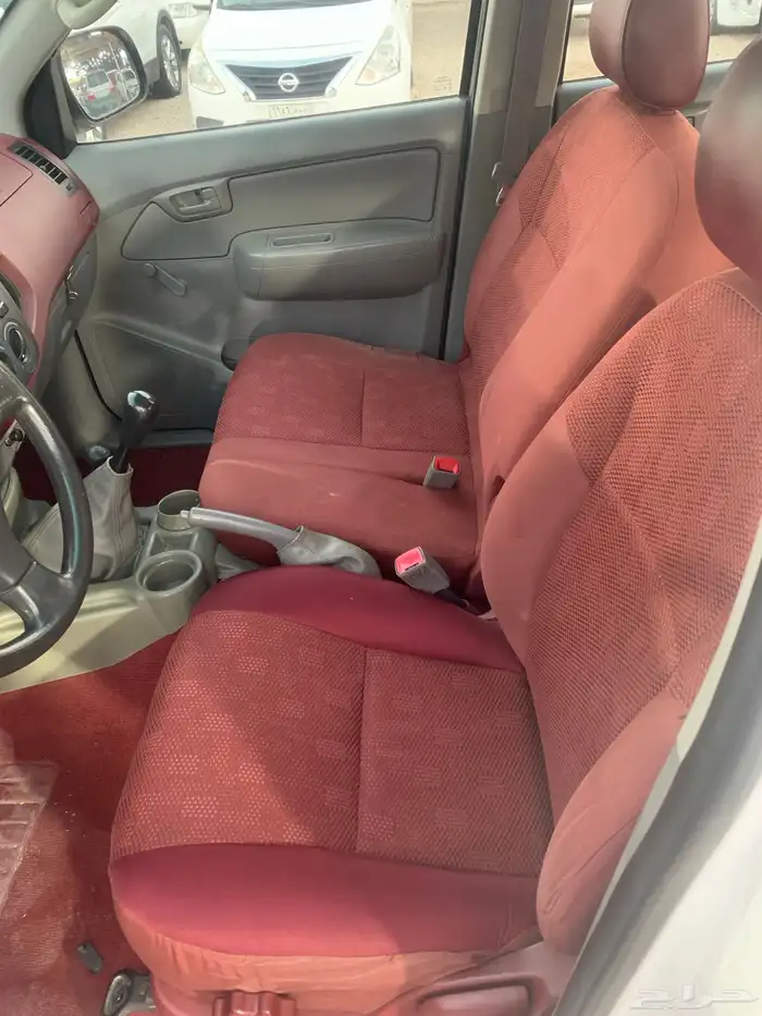 تويوتا هايلوكس دبل ديزل ( نظيف ) 4